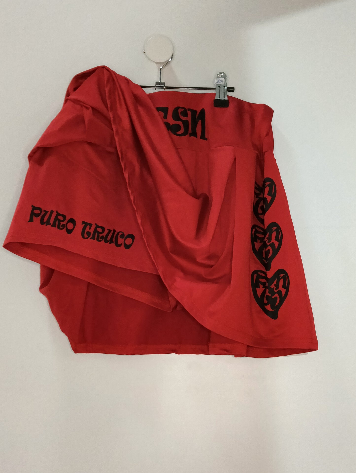Falda pantalón roja corazón