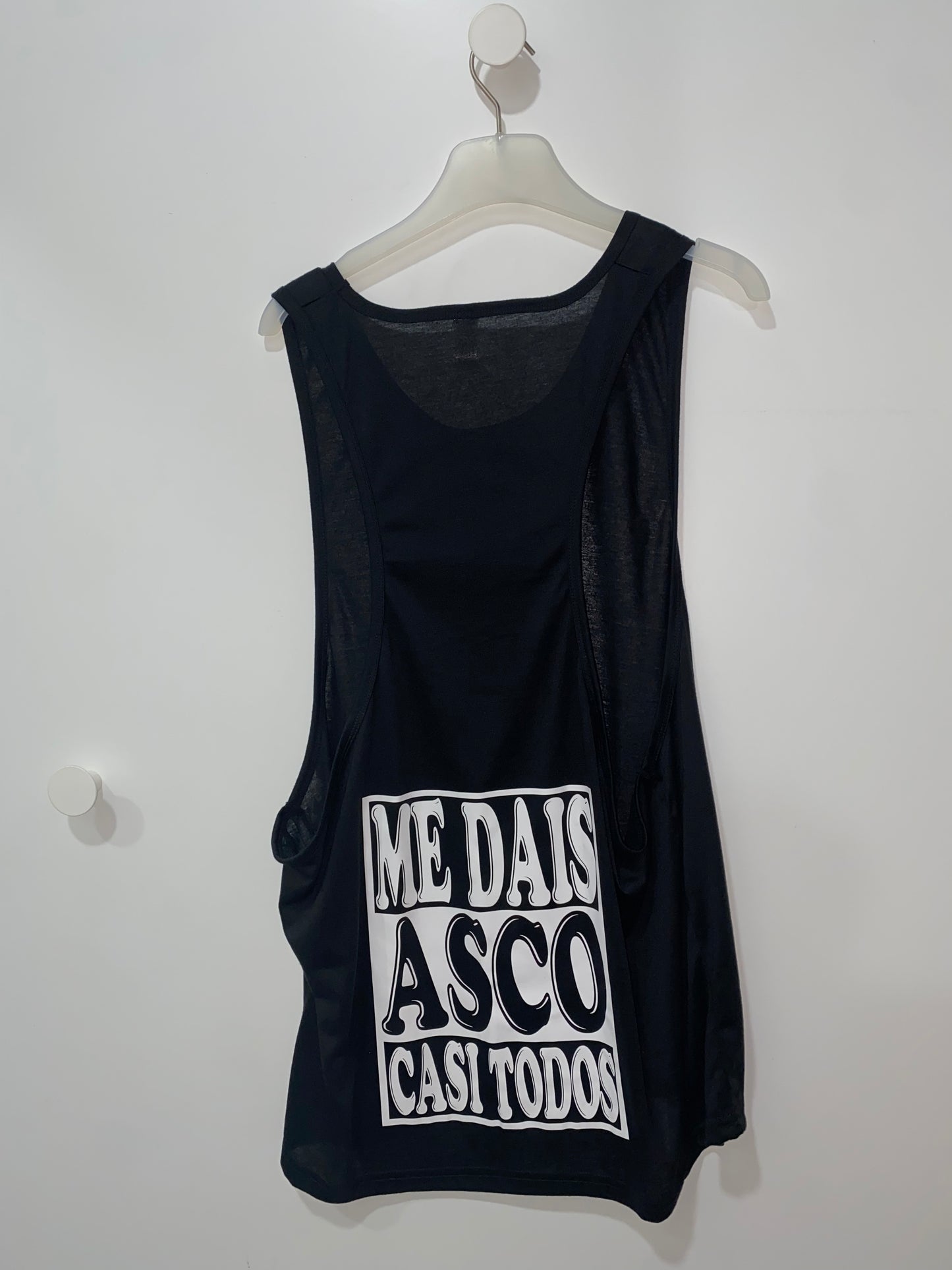 Camiseta sin manga Negro "Me Dais Asco Casi Todos"