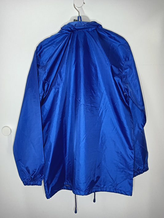 Corta viento azul bordado 2